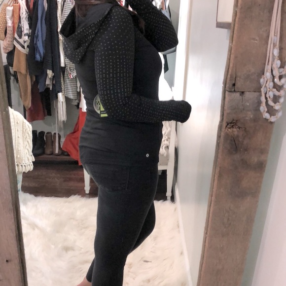 Xersion small hooded reflective athletic pullover - Picture 5 of 11